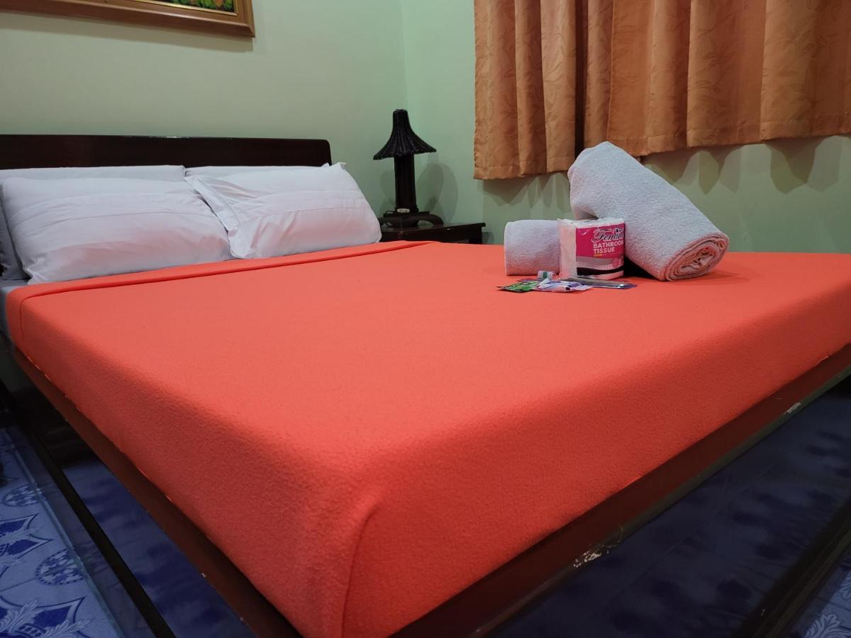 Rooms R Us - Voyagers Palace Puerto Princesa Kültér fotó
