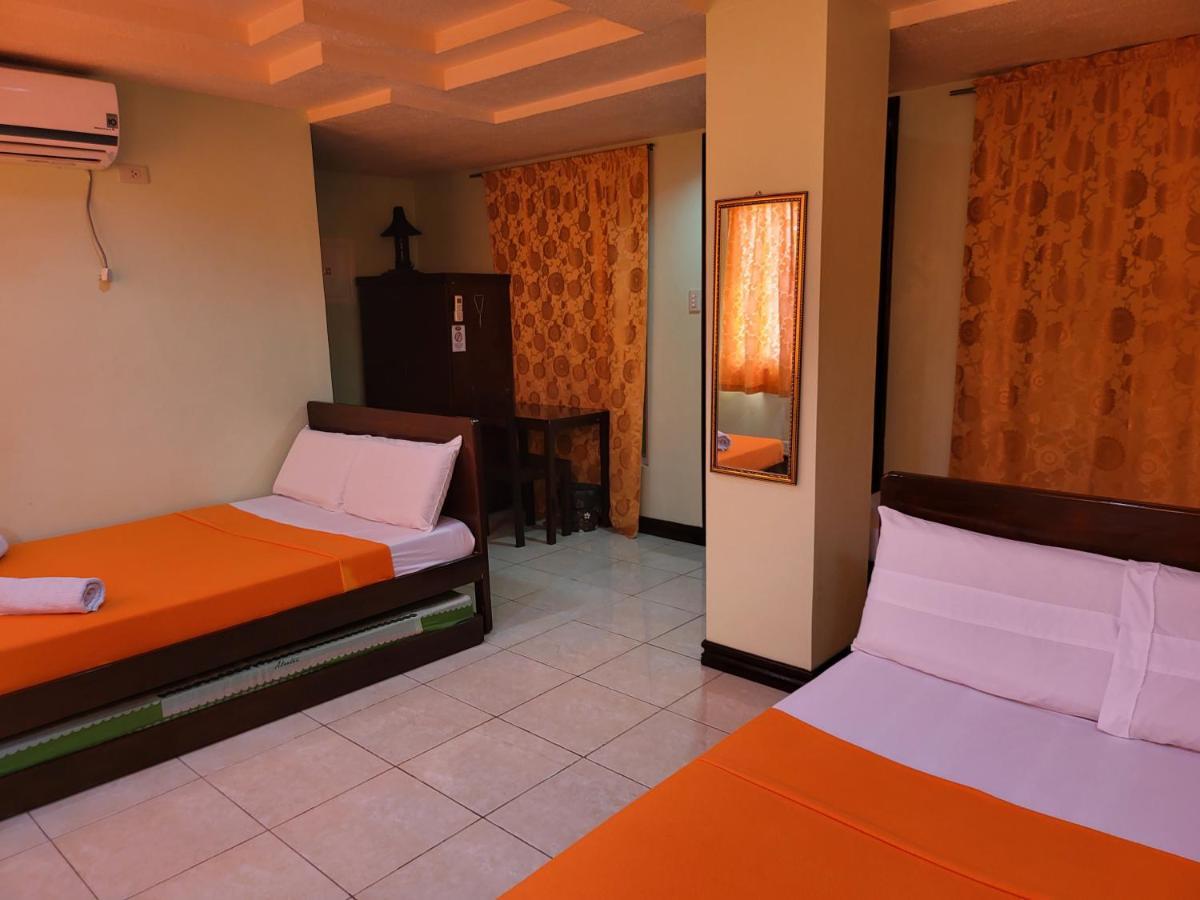 Rooms R Us - Voyagers Palace Puerto Princesa Kültér fotó