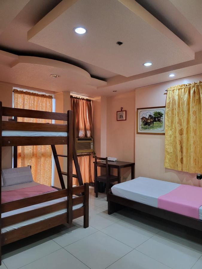 Rooms R Us - Voyagers Palace Puerto Princesa Kültér fotó