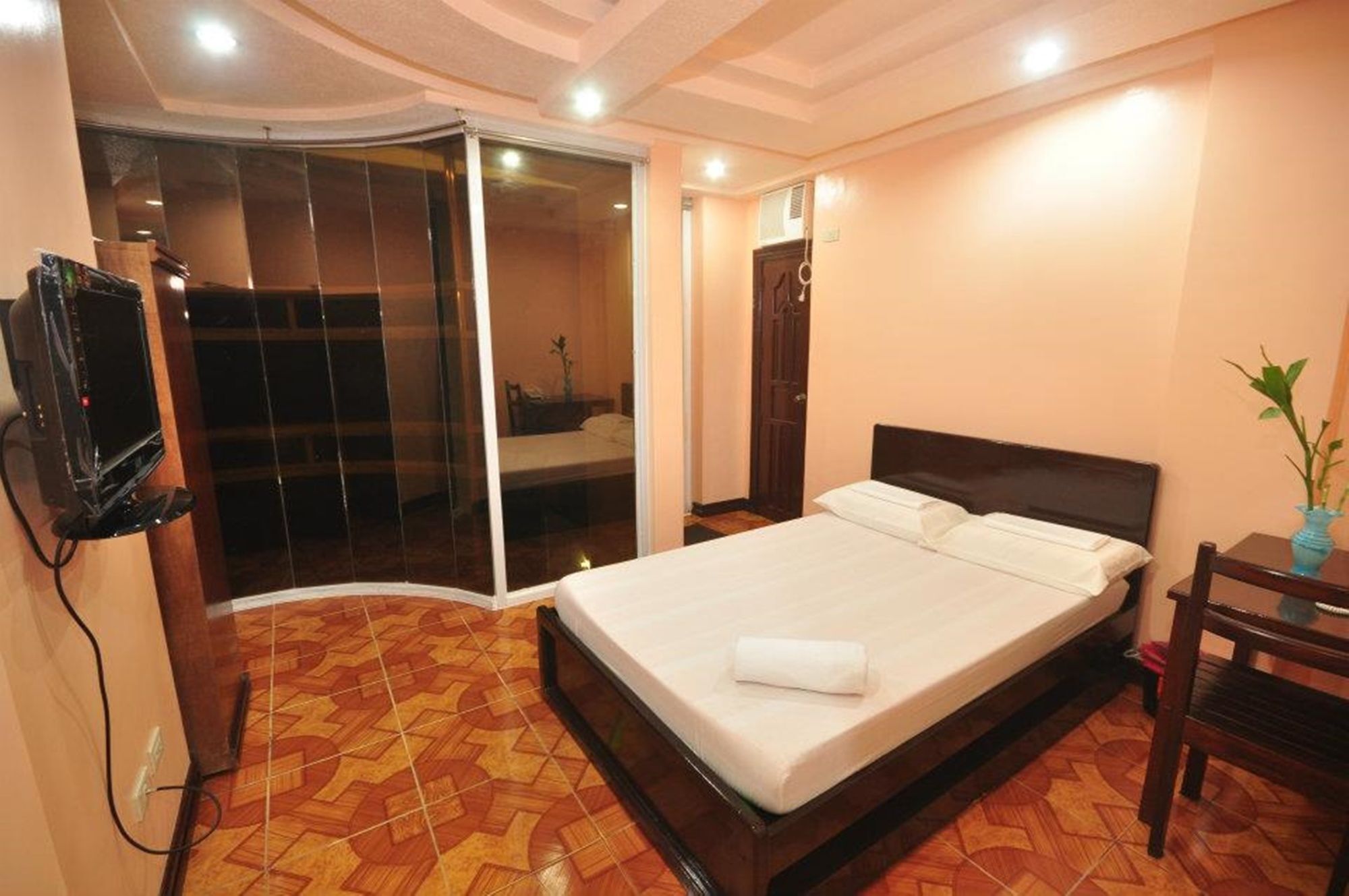 Rooms R Us - Voyagers Palace Puerto Princesa Kültér fotó