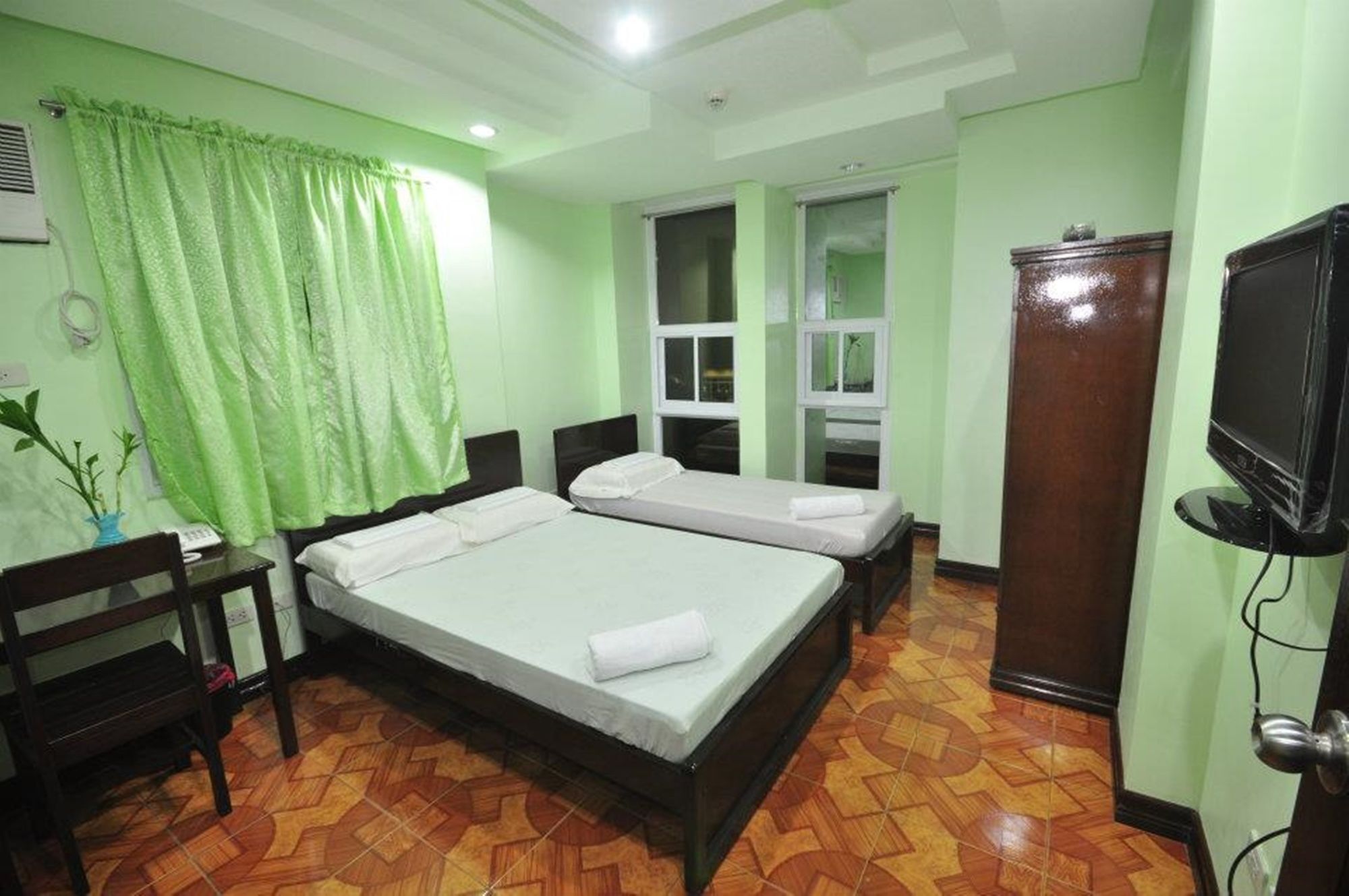 Rooms R Us - Voyagers Palace Puerto Princesa Kültér fotó