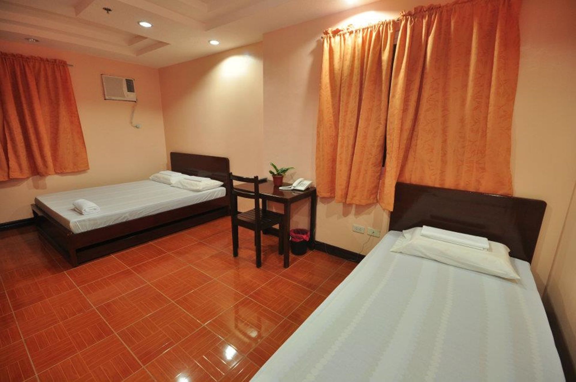 Rooms R Us - Voyagers Palace Puerto Princesa Kültér fotó