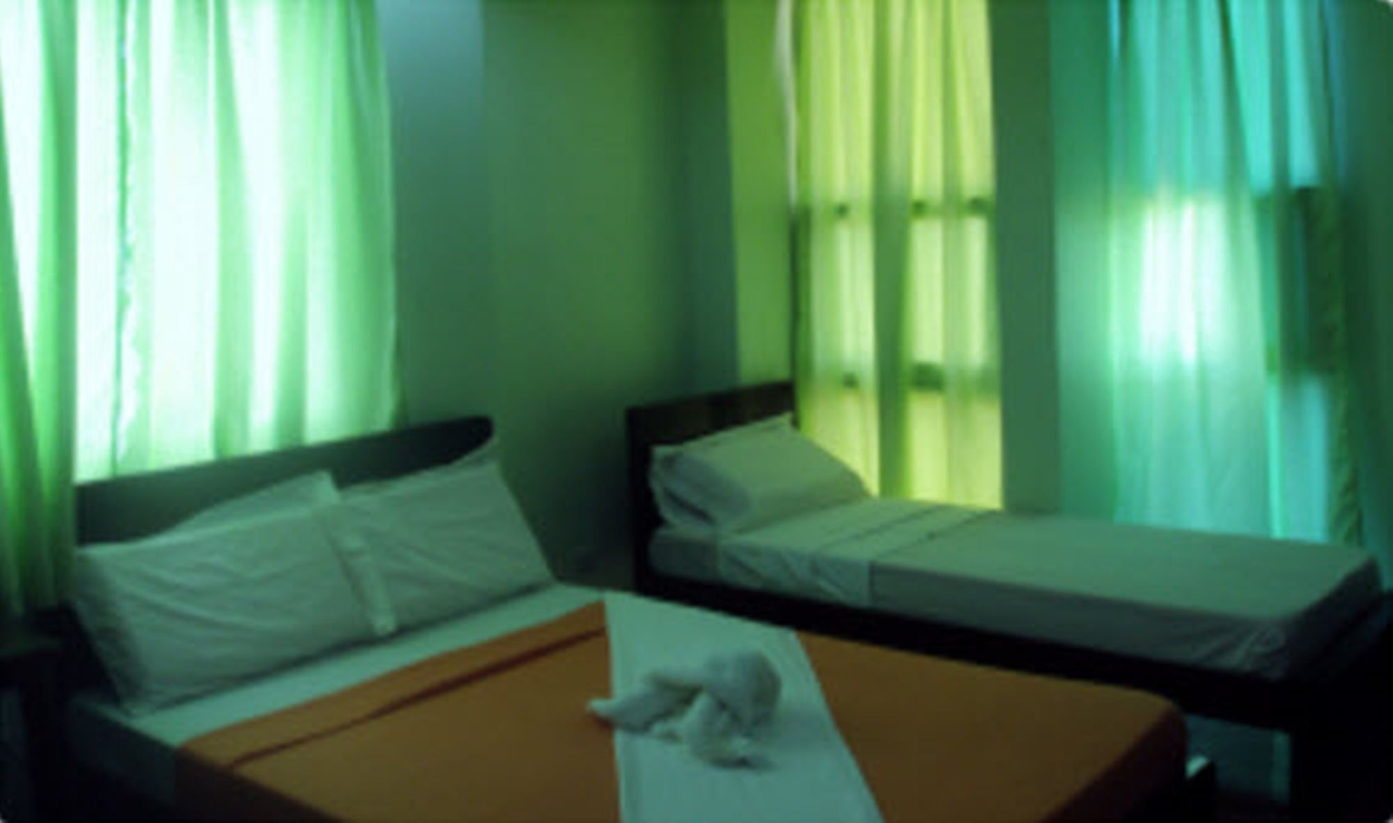 Rooms R Us - Voyagers Palace Puerto Princesa Kültér fotó